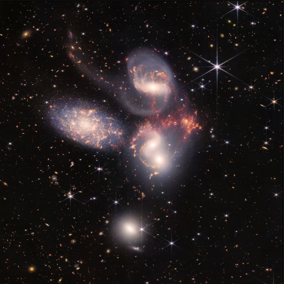史蒂芬星系五重奏                                          图片来源: NASA, ESA, CSA, STScI