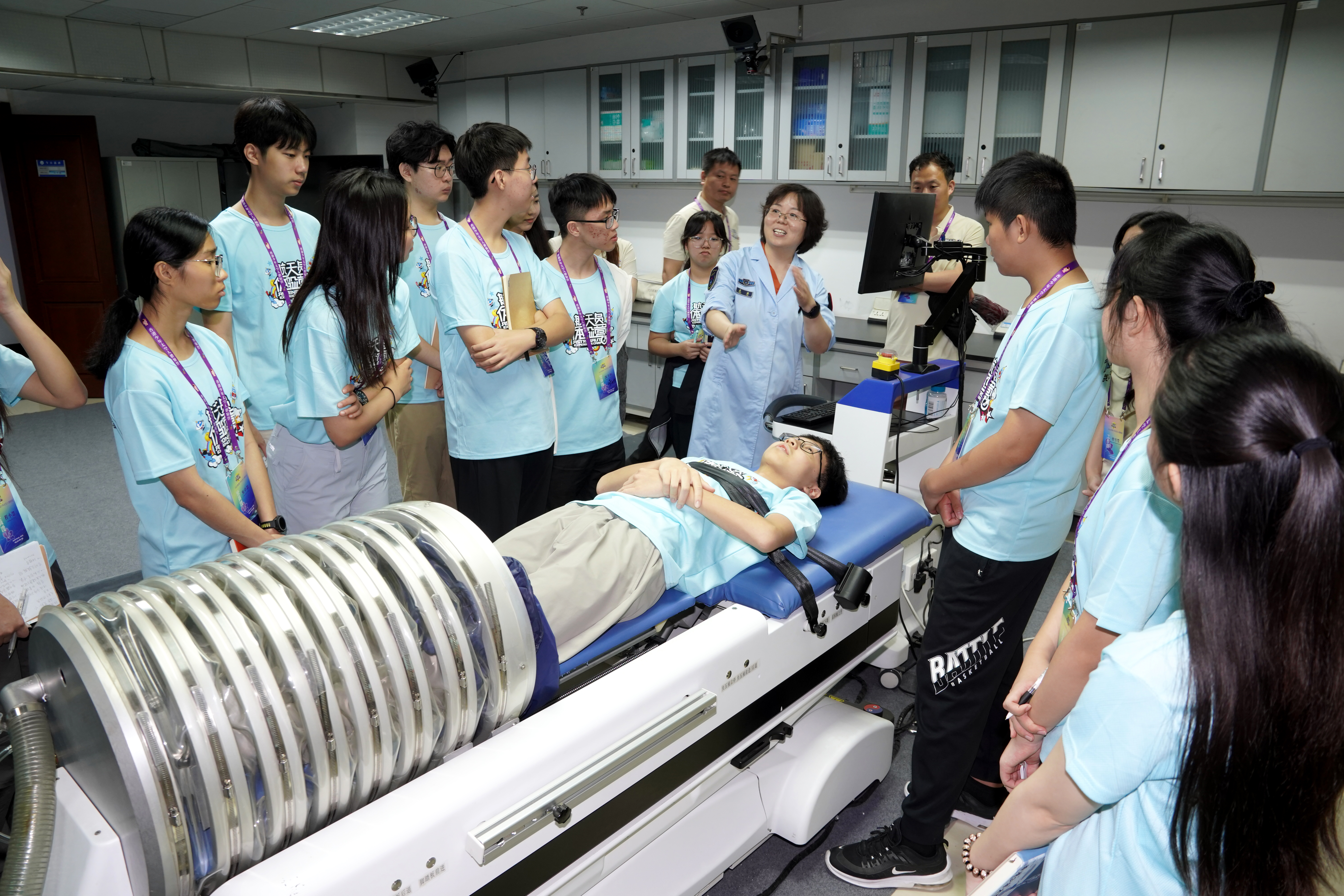 Experience the aerospace medicine project